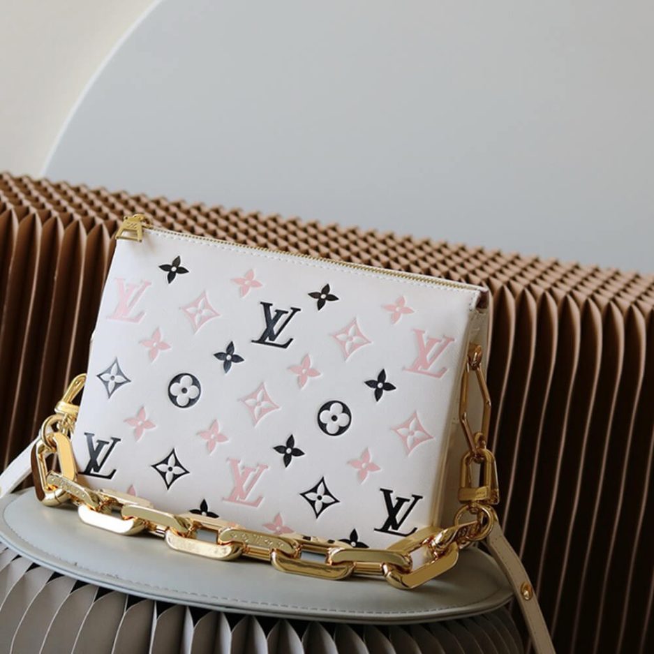 LV Coussin BB