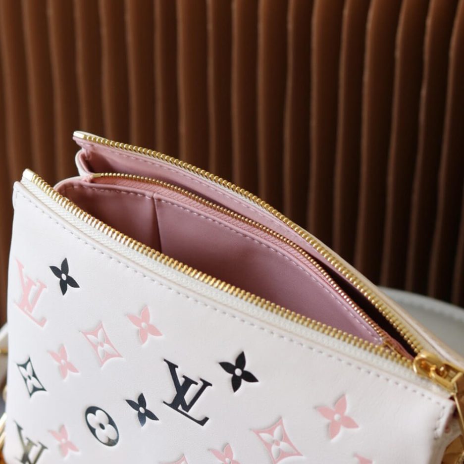 LV Coussin BB